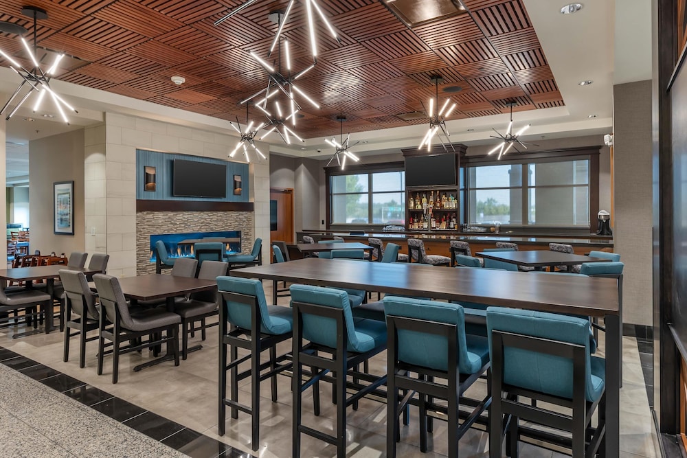 Drury Plaza Hotel Columbia East 33/50