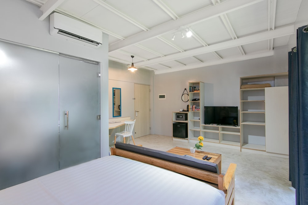 Reef Beach Resort 26/69