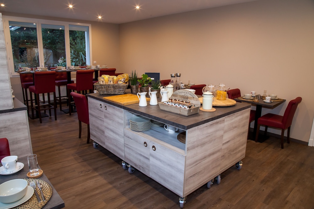 The Originals City, le Relais des Carnutes Brezolles Verneuil sur Avre 52/58
