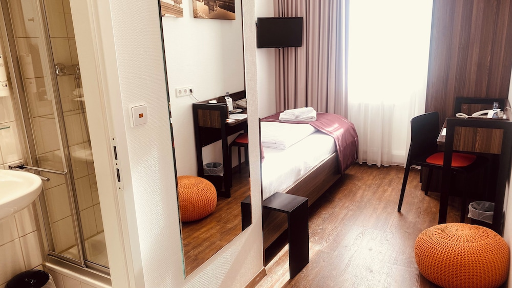 Sevendays Hotel Boardinghouse 11/50