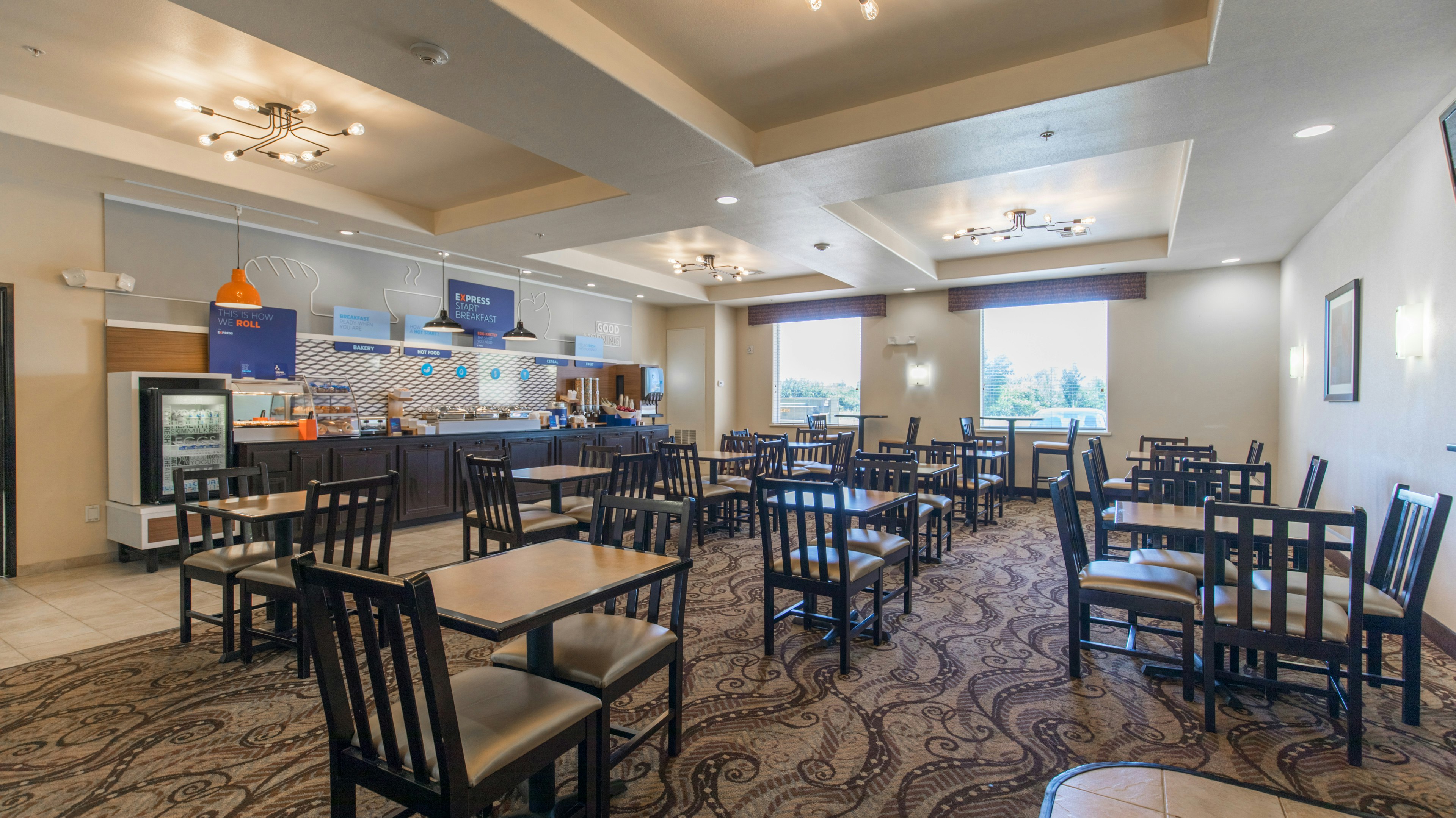 Holiday Inn Express Hotel Suites Oklahoma City Nw Quail Springs 55/76