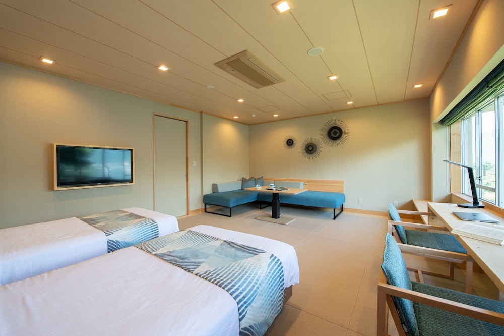 RENOVATED, TYPE B, TWIN BEDS, LAKE VIEW, TATAMI