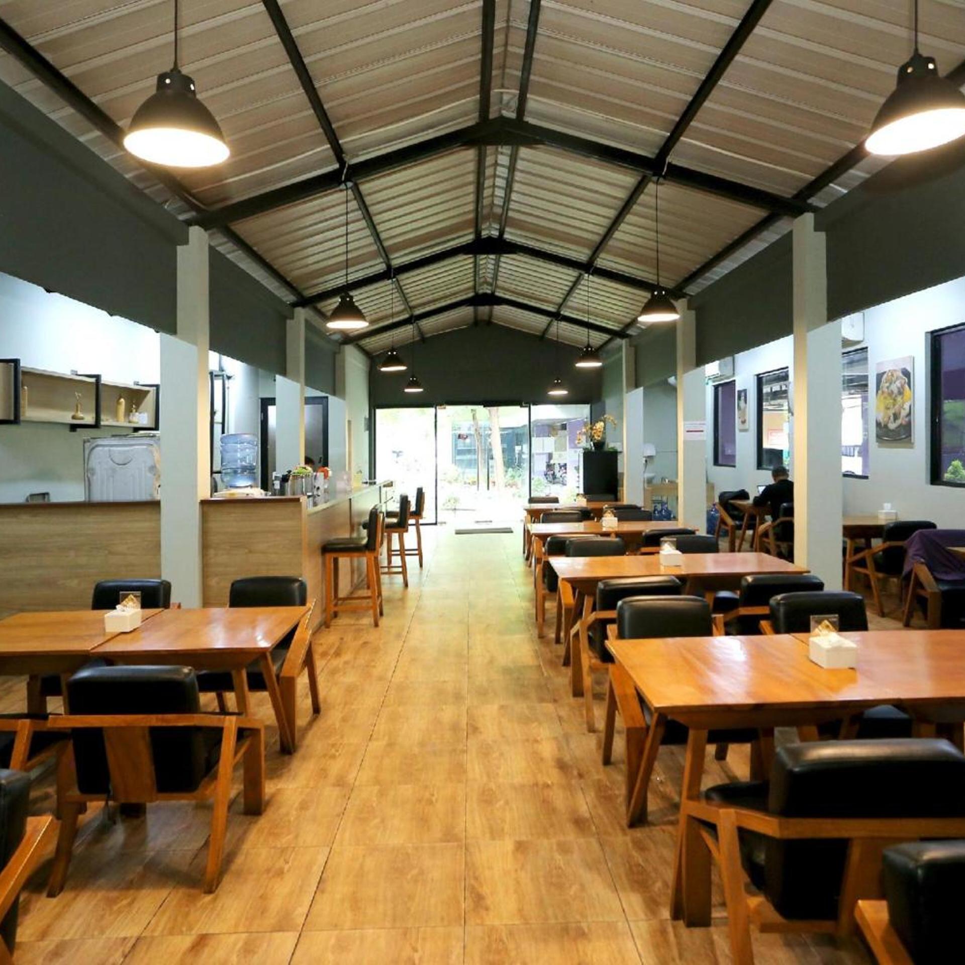 Super OYO Townhouse OAK Hotel Fiducia Pondok Gede 42/48