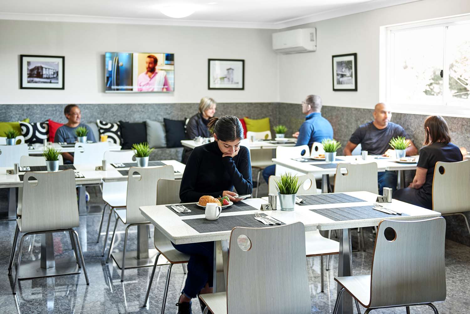 Best Western Casula Motor Inn 6/10