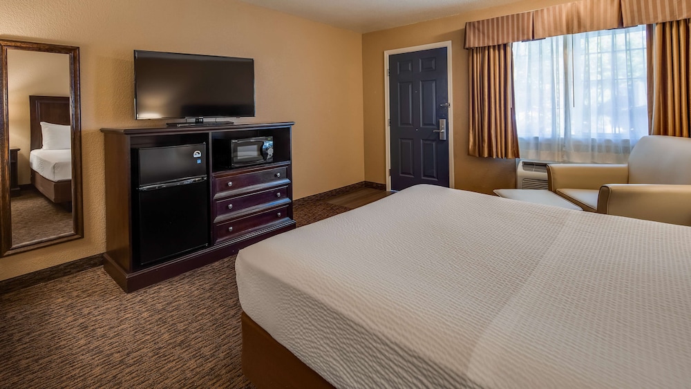 Best Western Country Inn 17/39