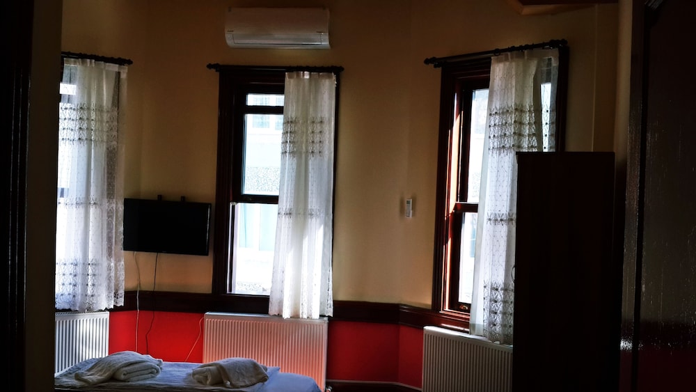 Kule Hotel 33/49