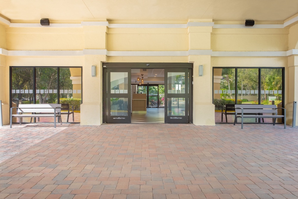 Holiday Inn Boca Raton - North, an IHG Hotel 23/64
