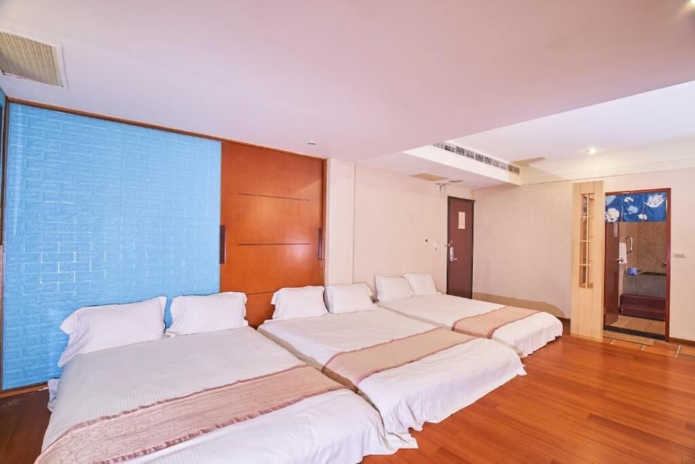 TIAN LONG HOTEL 17/69