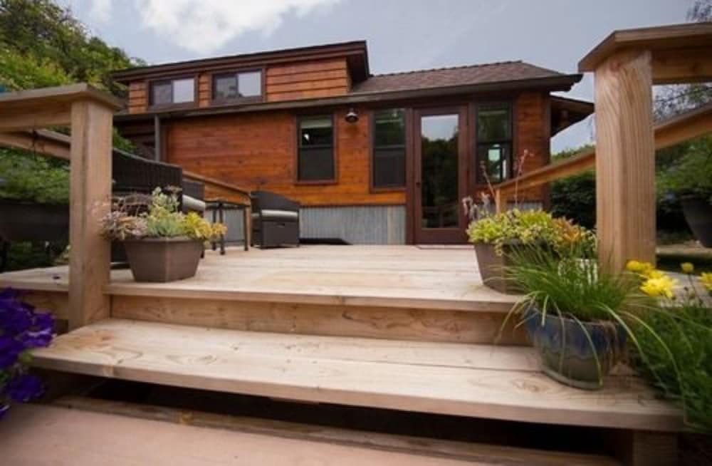 Coral Tree House 2/34