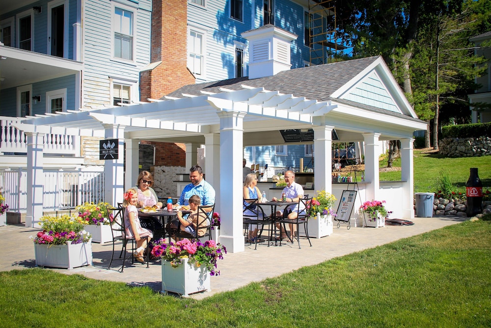 Harbour View Inn 68/76