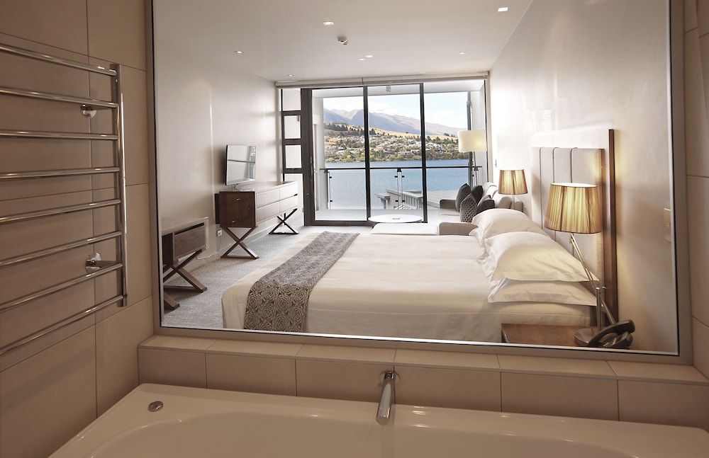The Rees Hotel and Luxury Apartments 17/63