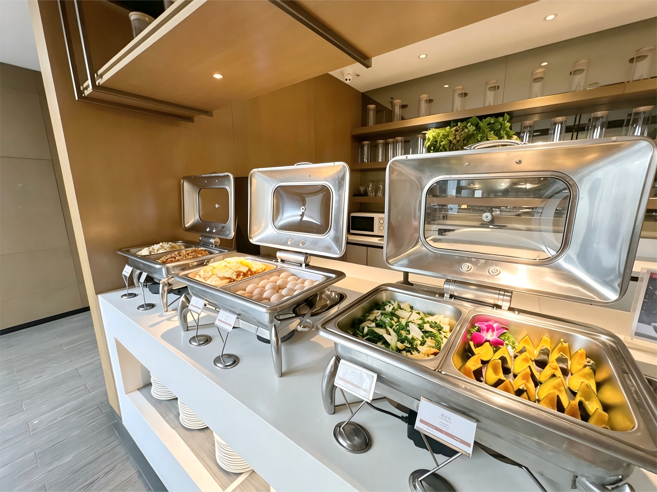 Paco Song Hotel (Guangzhou Financial City Chepo South Metro Station) 55/76