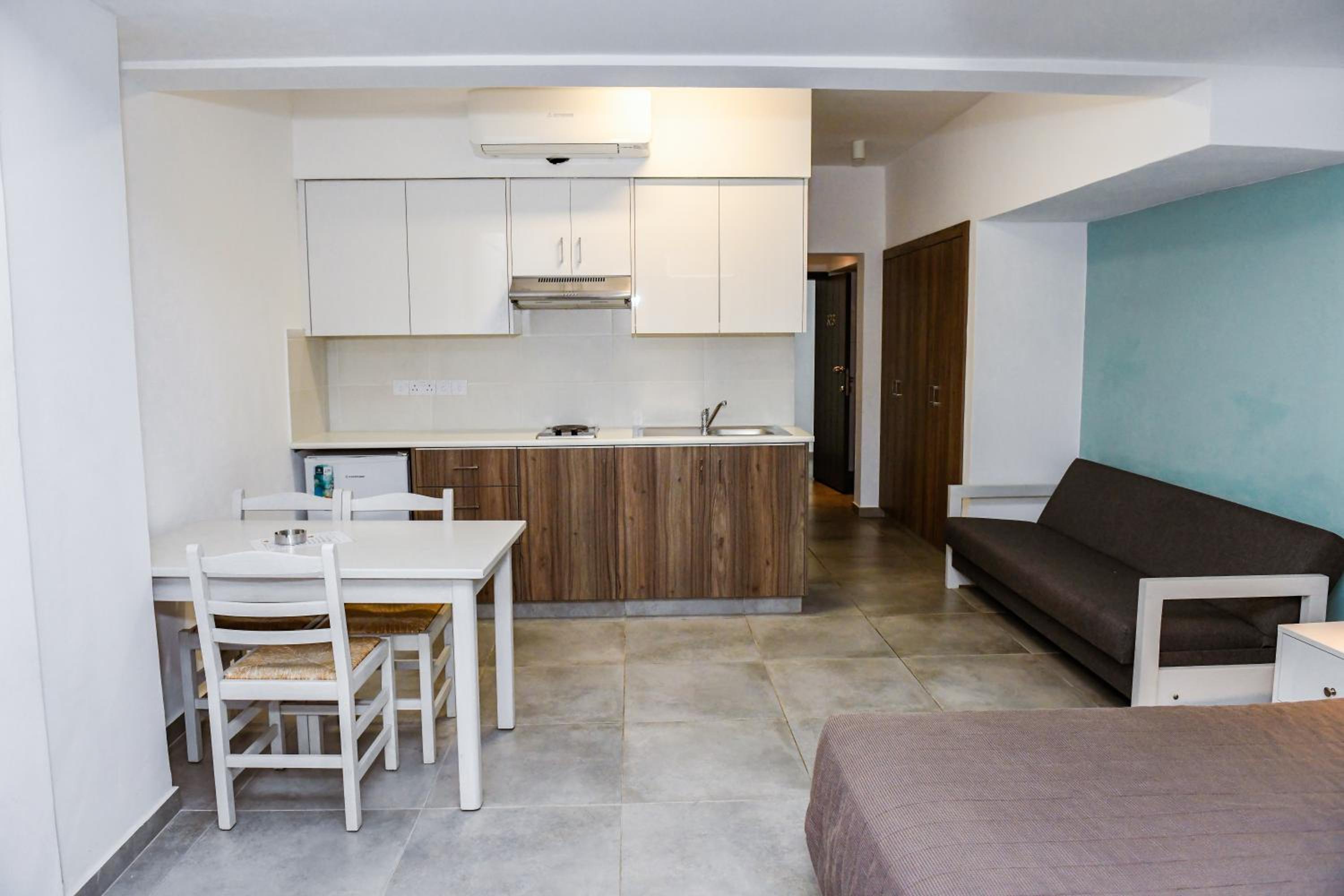 Sweet Memories Hotel Apartments 28/50