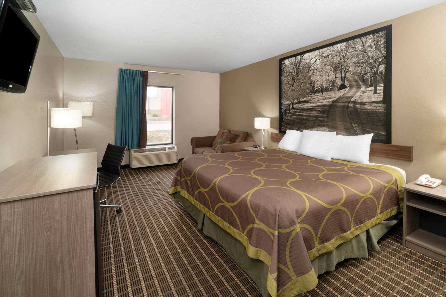 Super 8 by Wyndham Shepherdsville / Louisville South I65 8/32