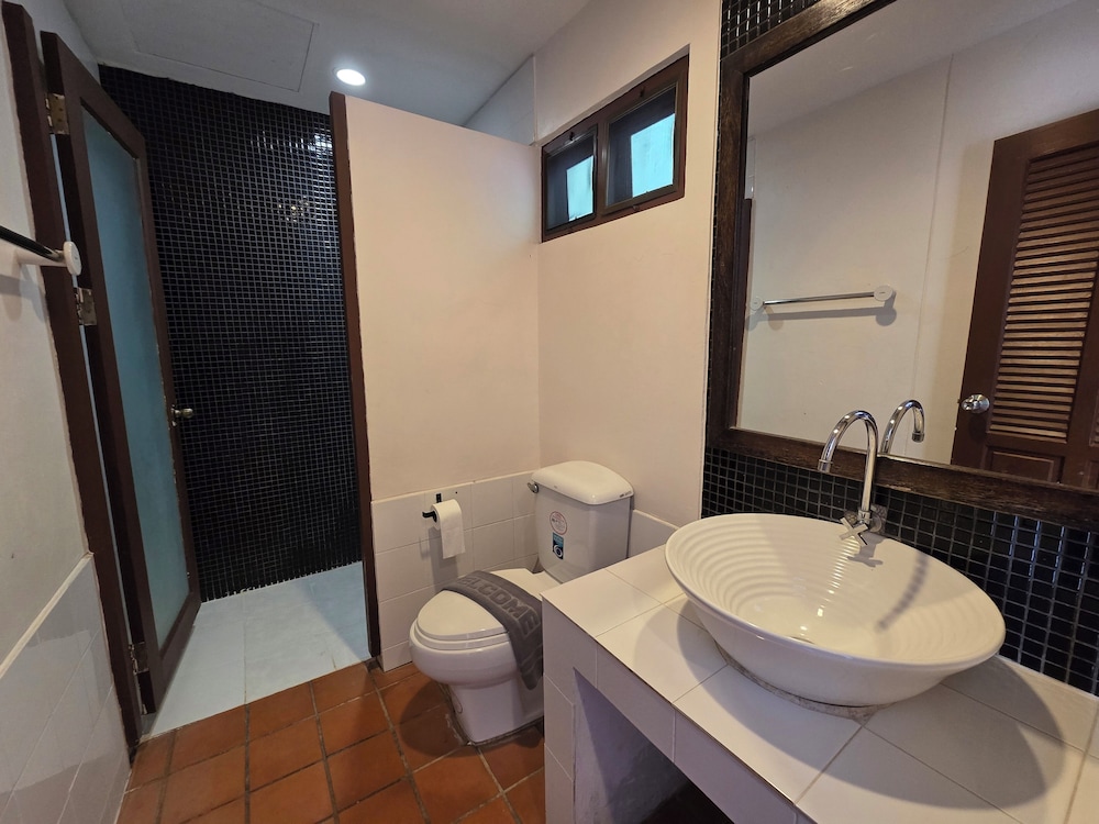 Baan Tai Had Resort and Water Sports 50/50