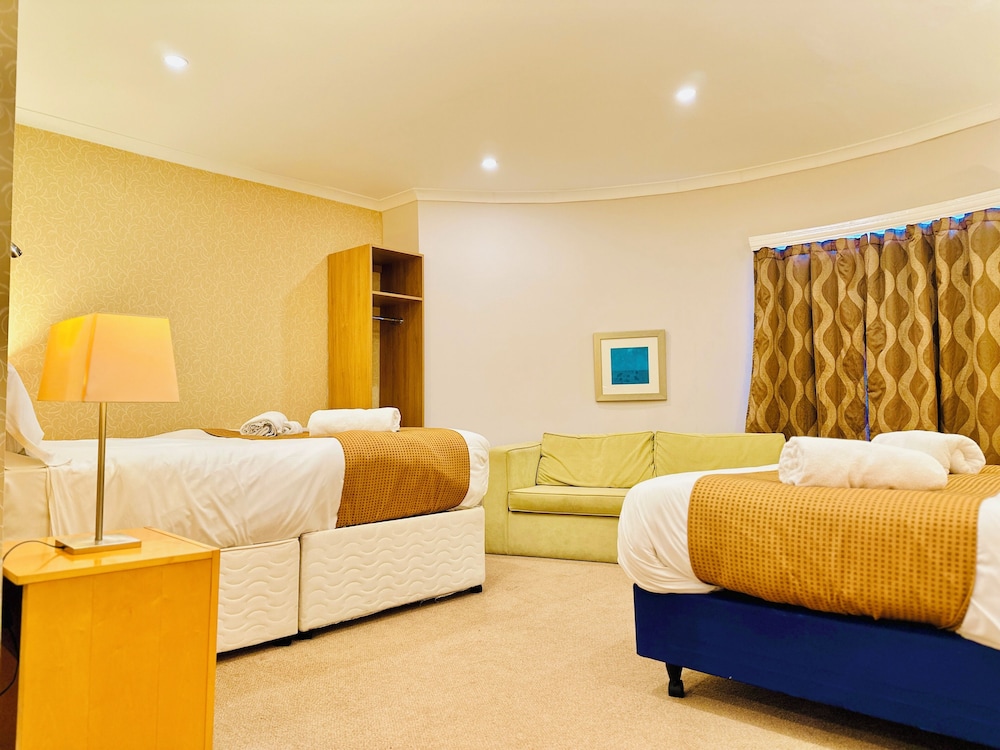 OYO Crown Hotel Stone 20/50