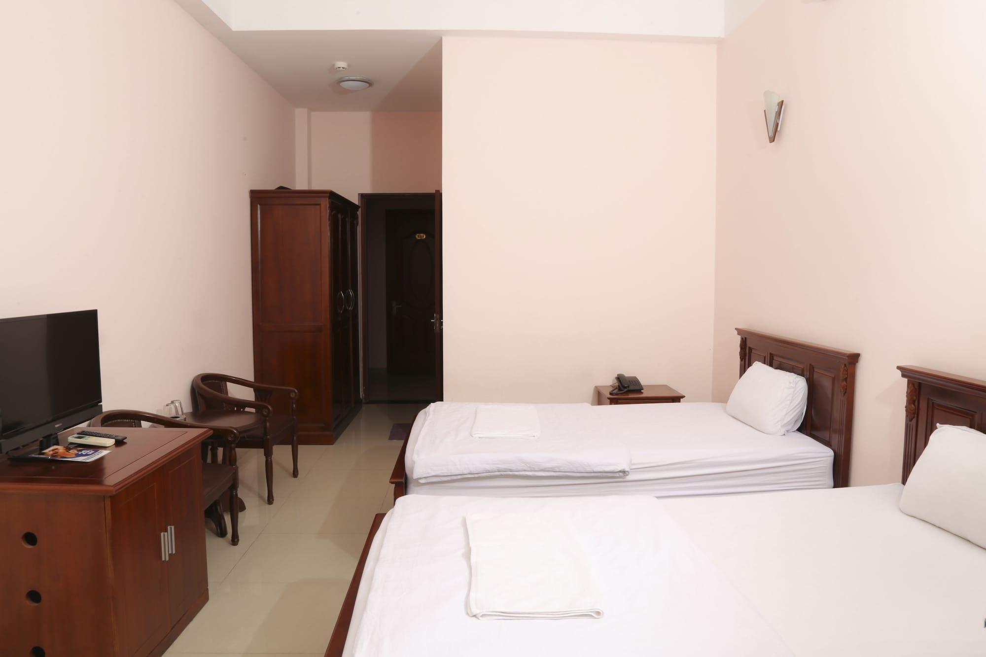 Hotel 175 8/95