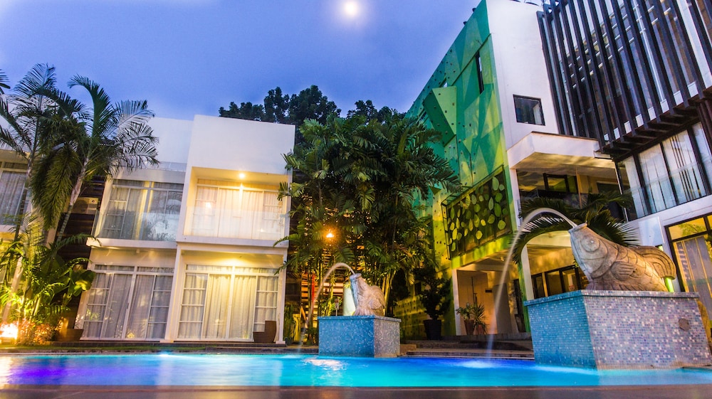Aziza Paradise Hotel 4/50