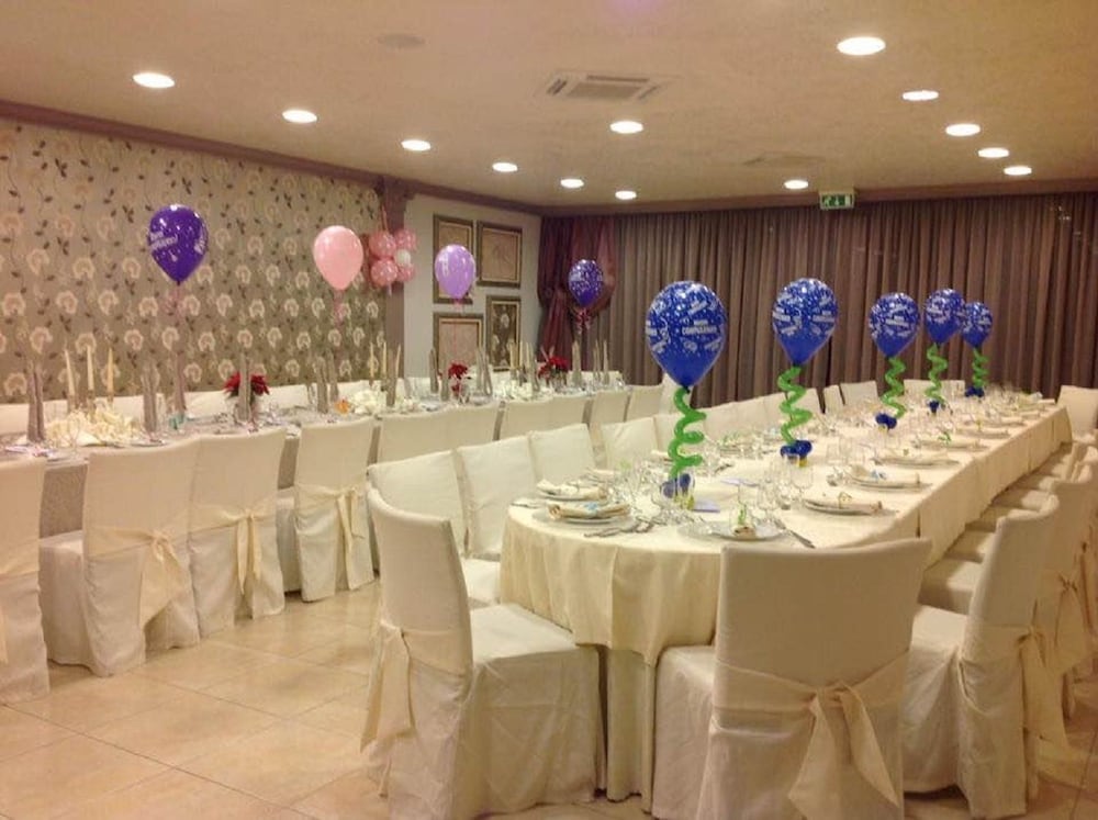 Sammartano Hotel 39/56