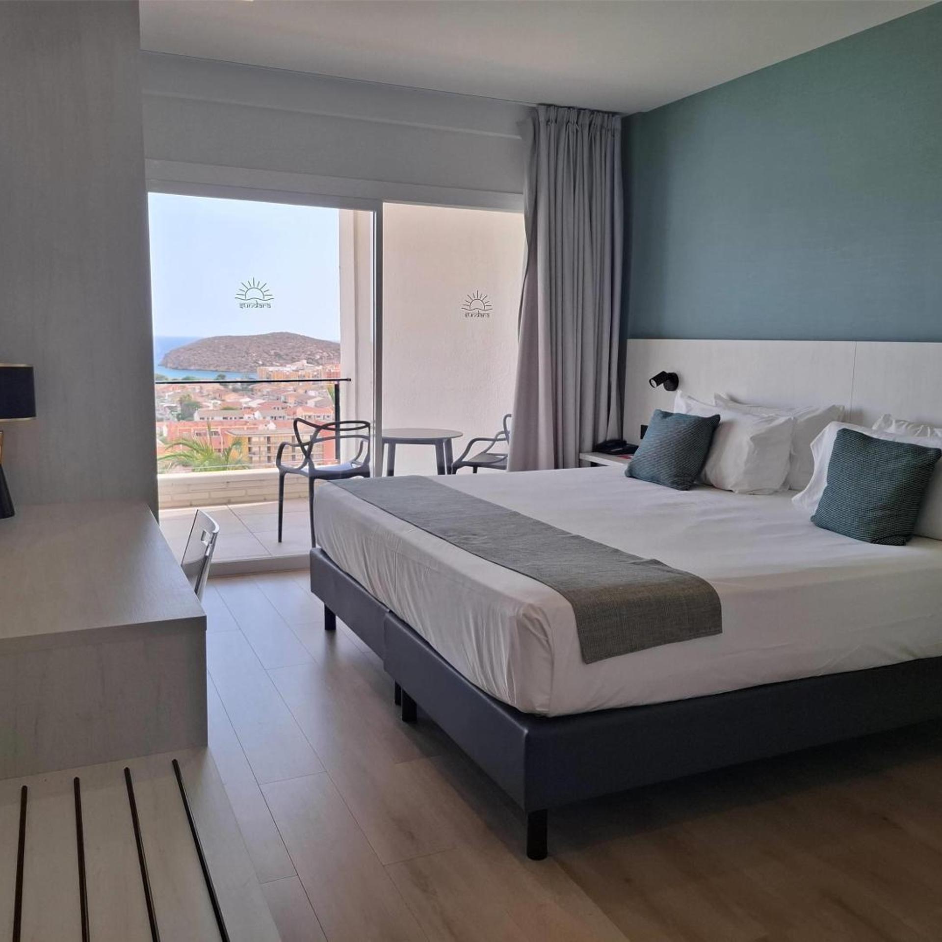 Premium, Deluxe, King Bed, Sea View
