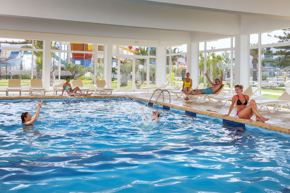 Caribbean World Venus Beach 36/64