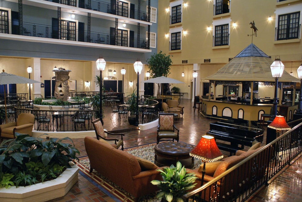 Doubletree Suites By Hilton Lexington 48/78