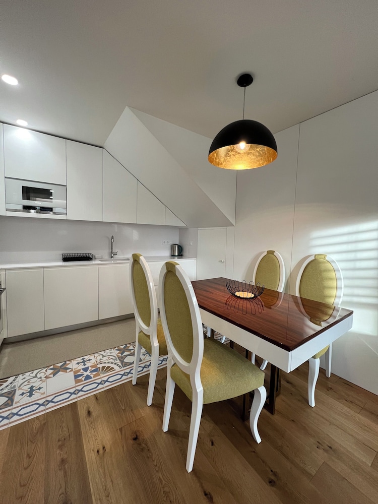 Metier Boutique Hotel 56/76