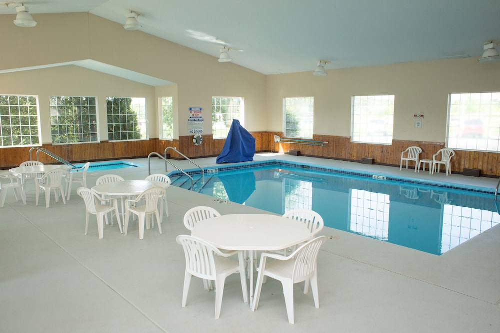 Quality Inn Edgerton, WI 34/39