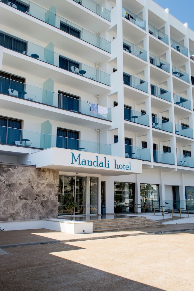Mandali Hotel 6/39