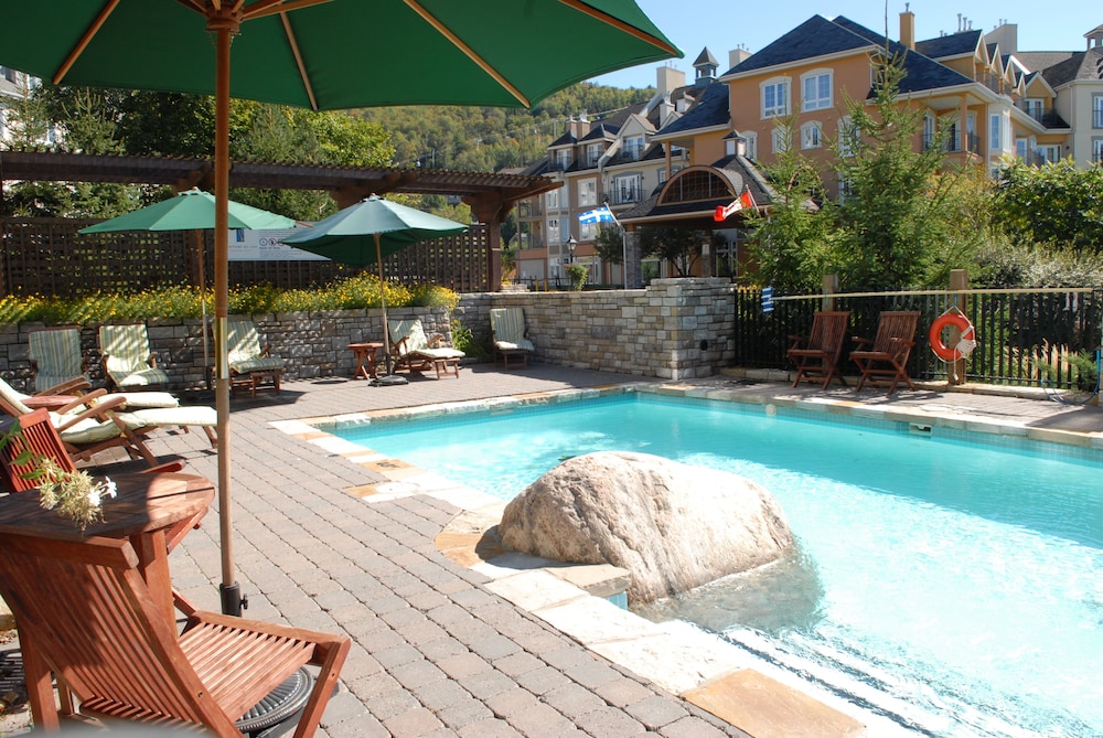 Ermitage du Lac Hotel 30/35