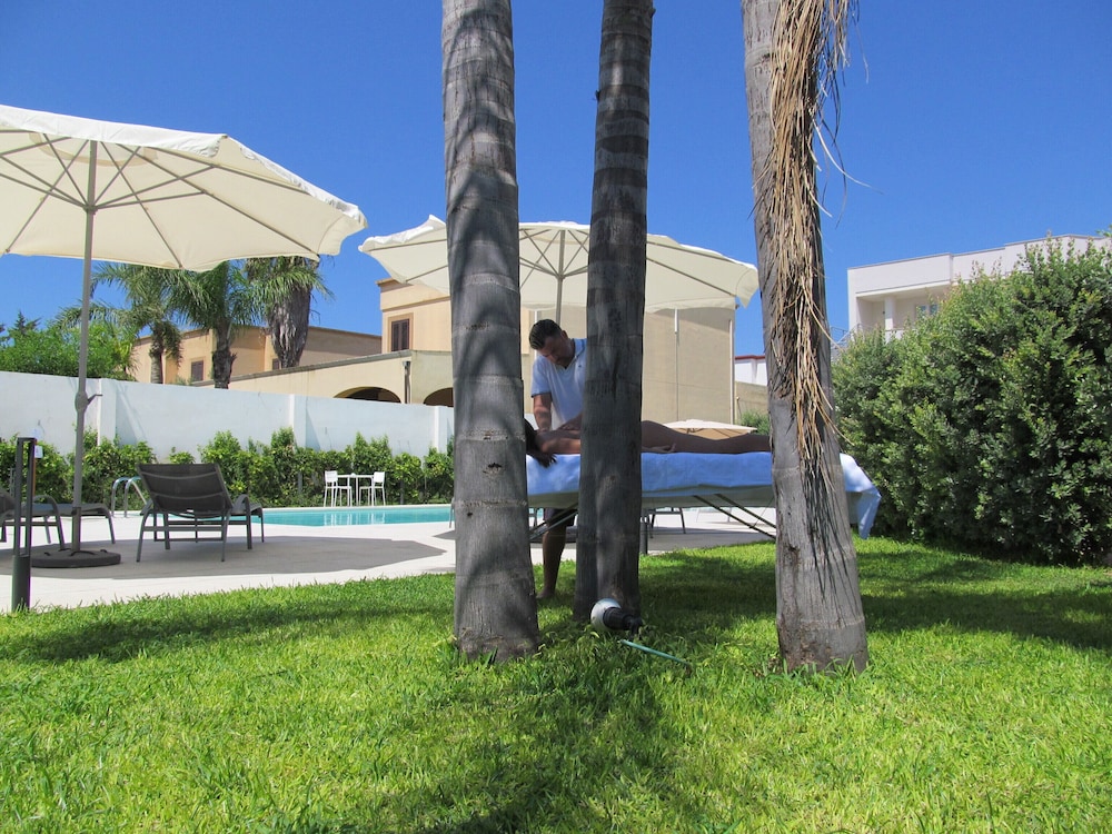 Travini Hotel Residence 43/50