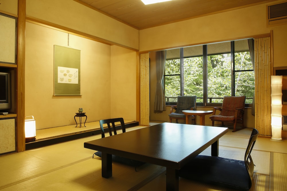 Tateshina Park Hotel (ex. Tateshina Ai) 46/69