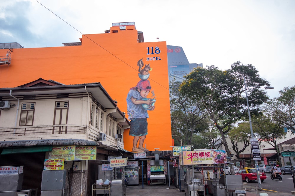118 HOTEL MACALISTER 8/43