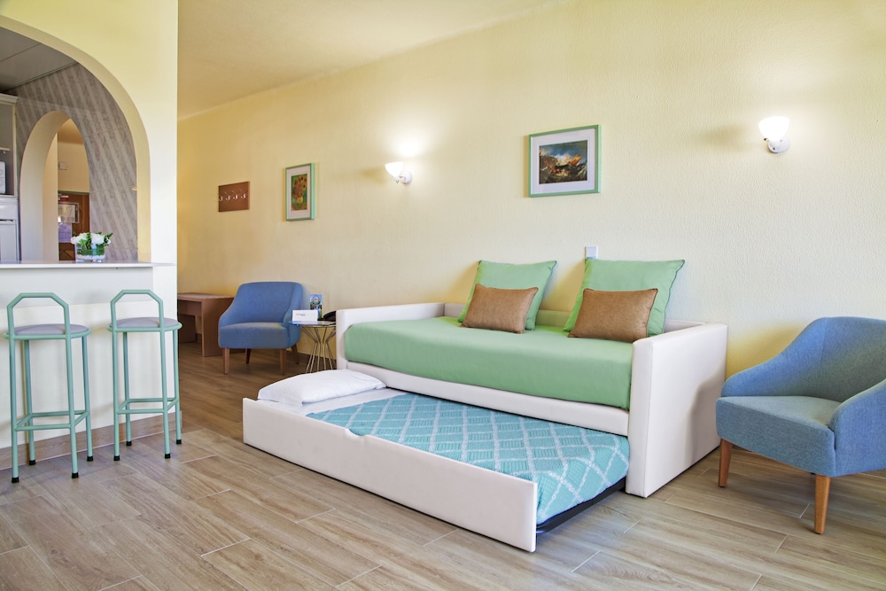 Ondamar Hotel 15/72