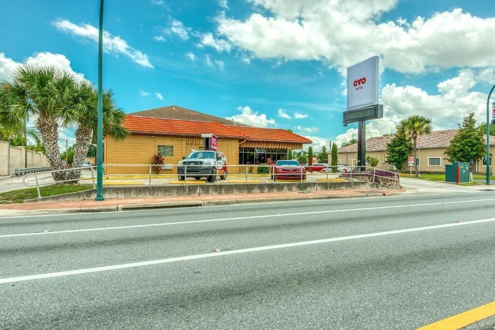 Hotel Bel-Air Orlando near Florida Mall 23/32