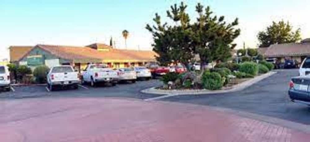 FairBridge Inn & Suites Merced - Gateway to Yosemite 20/27