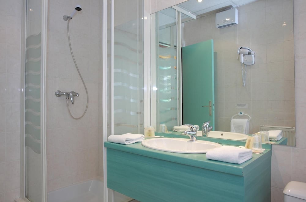 Escurial Hotel 52/54