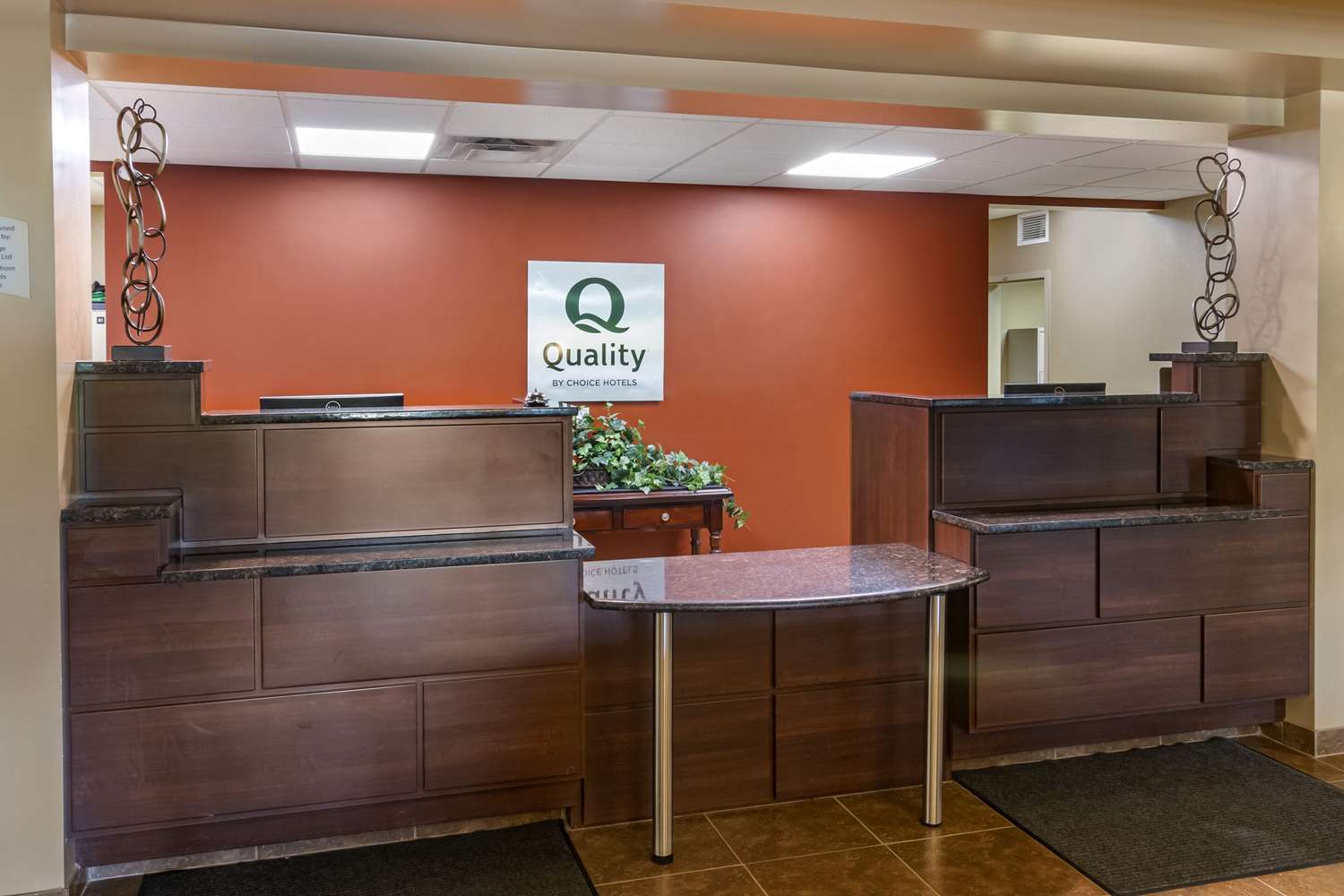 Quality Inn & Suites Rimbey 5/26