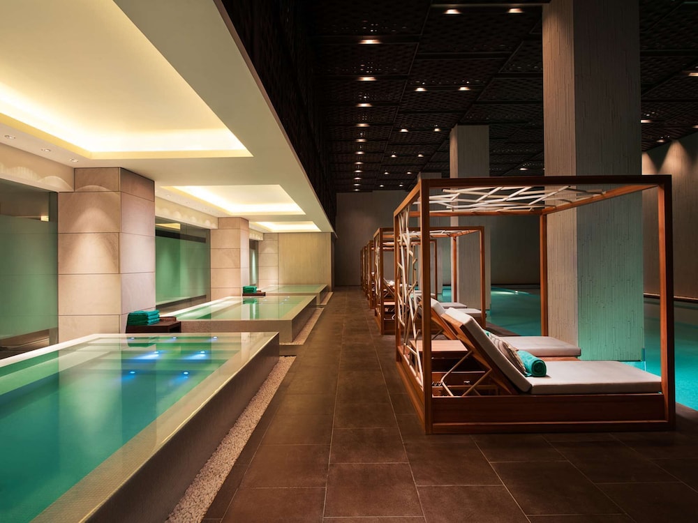 Banyan Tree Shanghai On The Bund Hotel 33/78