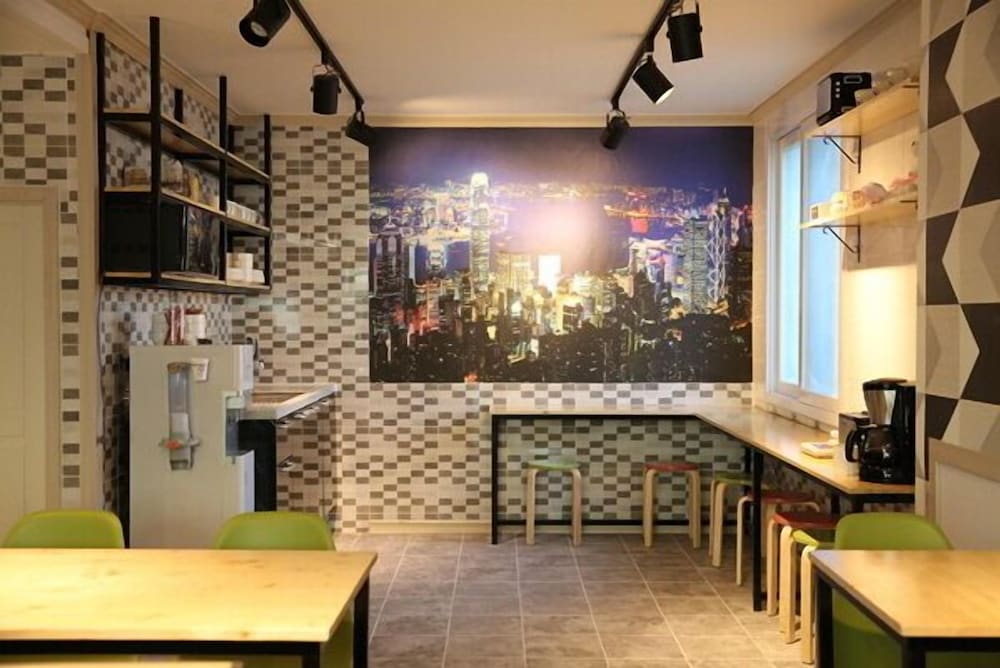 Moiri Guesthouse - Hostel 18/26