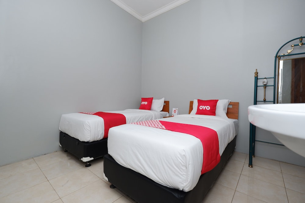 OYO 2737 D'Kost 13/37