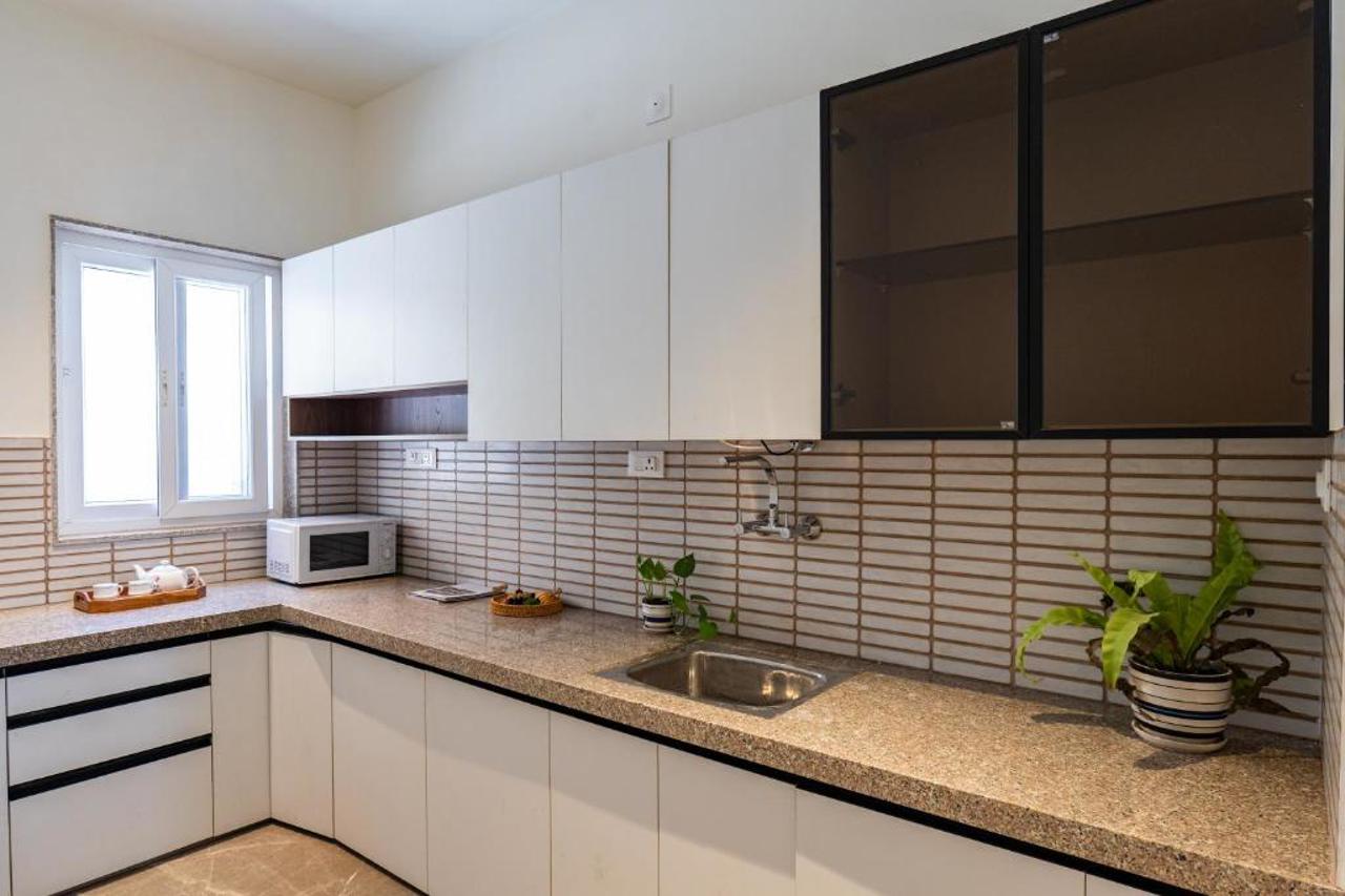 ELIVAAS Shourya Viola 3 BHK Villa with Pvt Pool & Garden 18/19