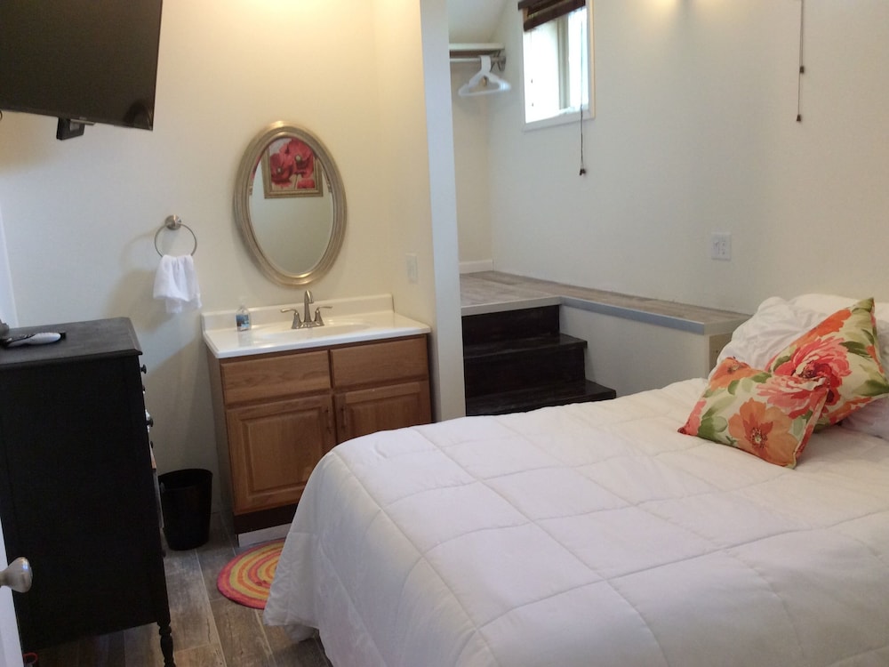 Pictured Rocks Bed and Breakfast 20/61