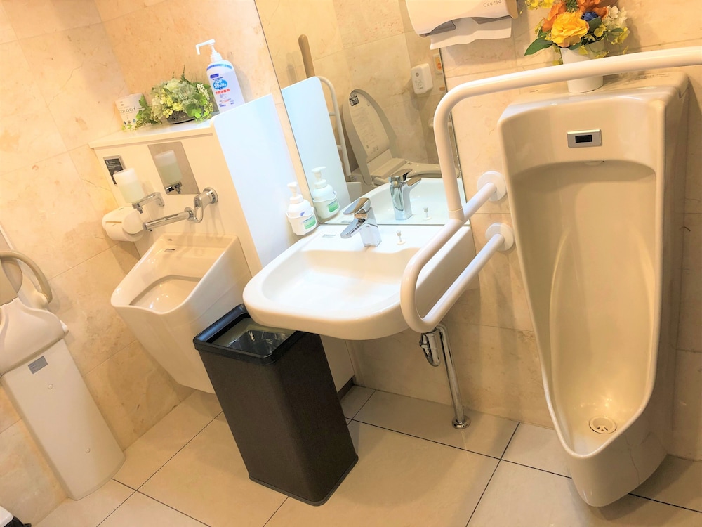 Toyoko Inn Shinjuku-Gyoemmae-Eki 3-Ban Deguchi 45/46
