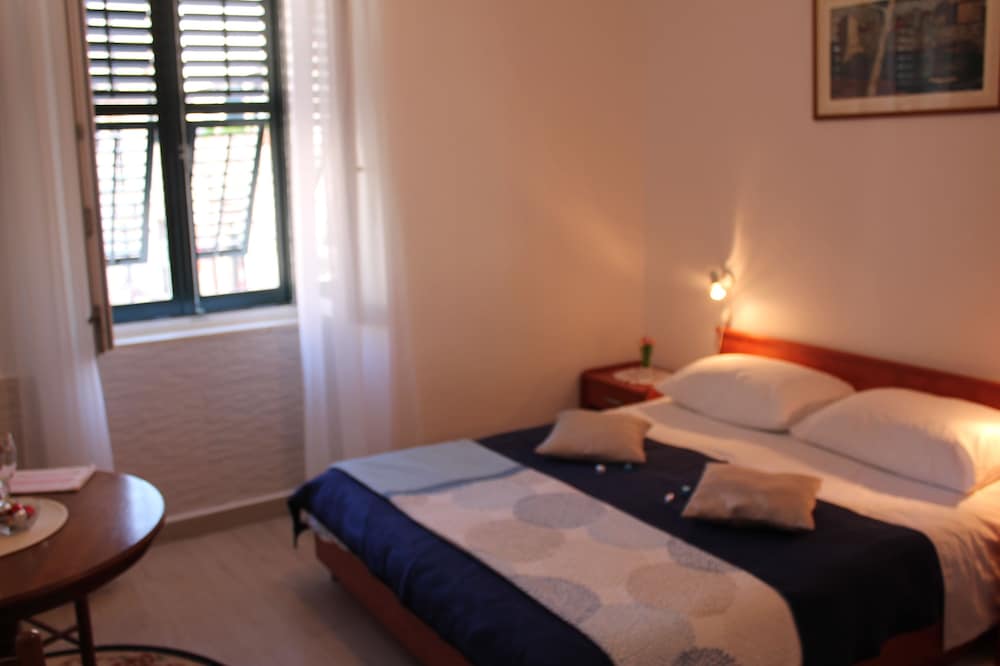 Apartments Nerio 12/49