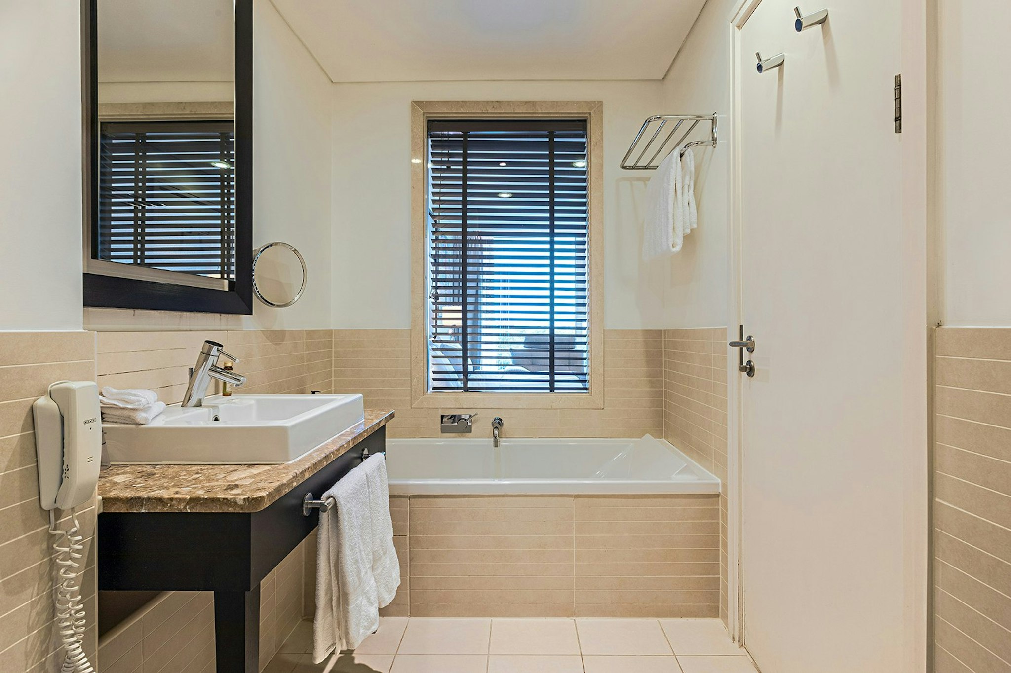 Premium, King Bed, Pestana Chelsea Bridge Hotel & Spa 5/5