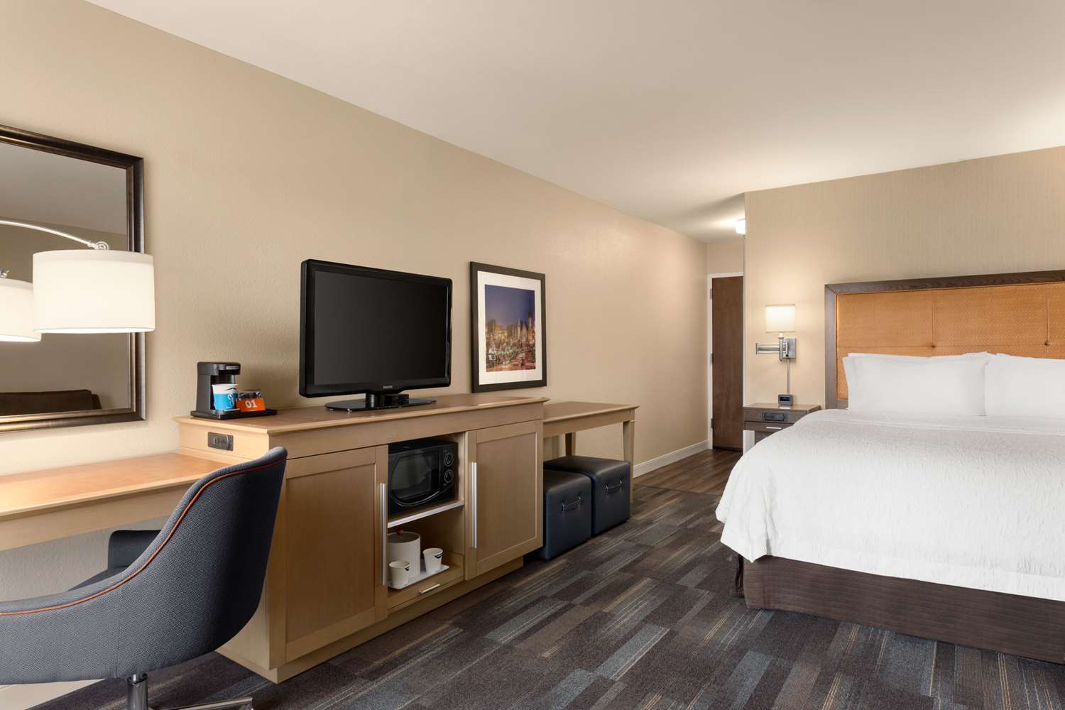 Deluxe, King Bed, Accessible
