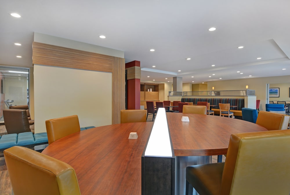 Hotel Towneplace Suites By Marriott Sarasota Bradenton West 36/43