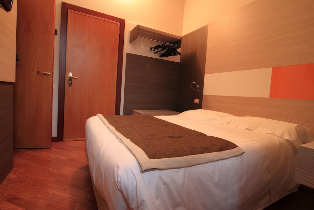 Hotel Metro 27/36