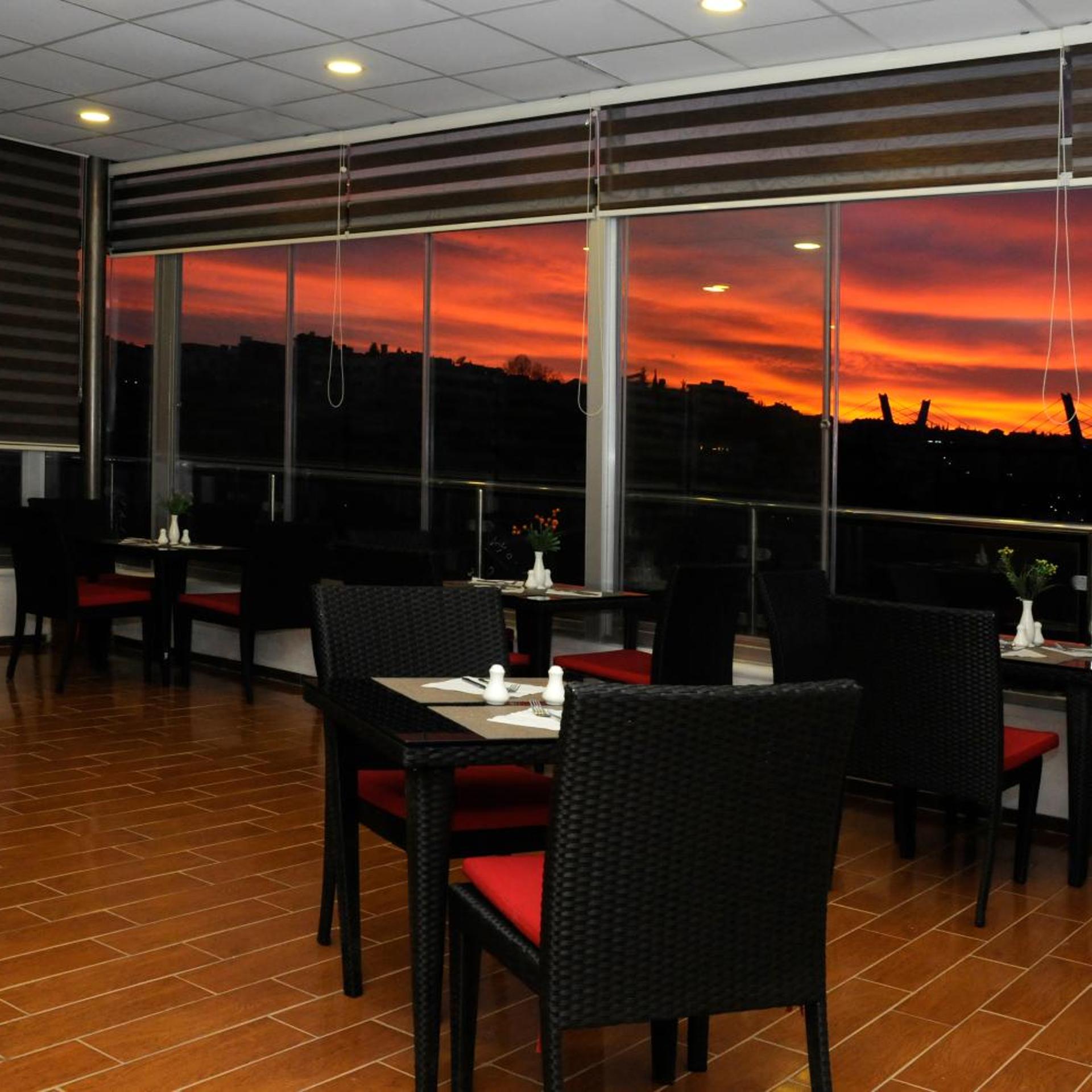 Olive Hotel 43/58